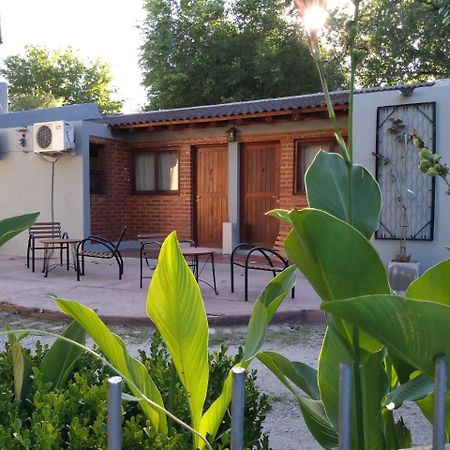 Cabanas Bosques Del Centro Mina Clavero Exterior foto